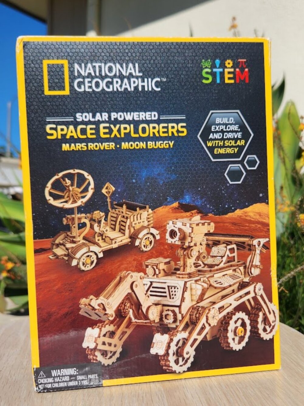 NEW NATIONAL GEOGRAPHIC Solar Model Kit Wooden 3D Puzzle Models NASA Space Explo